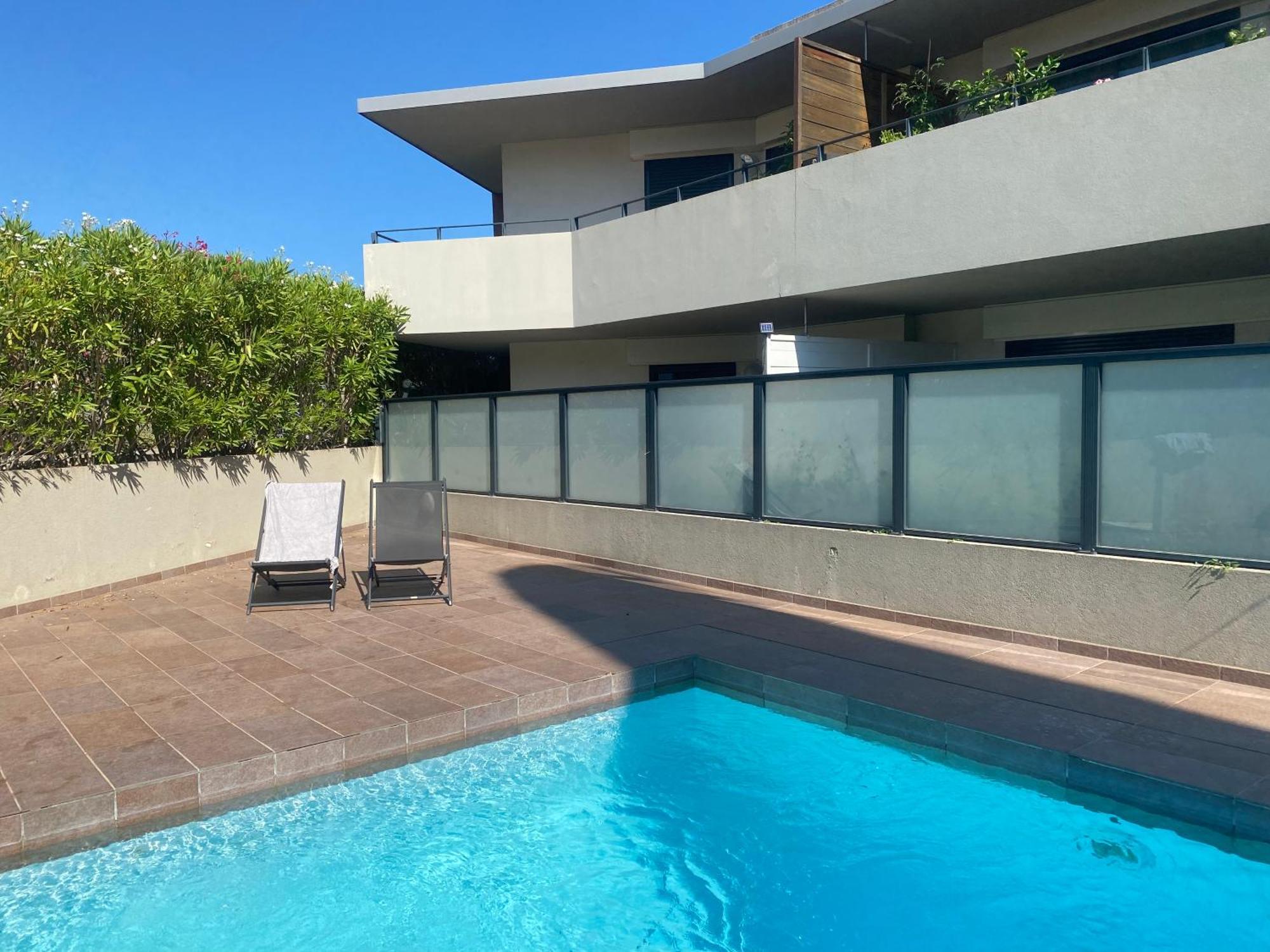 Nice, Splendide 4p Residentiel, Terrasse Vue Piscine , Garage Nizza